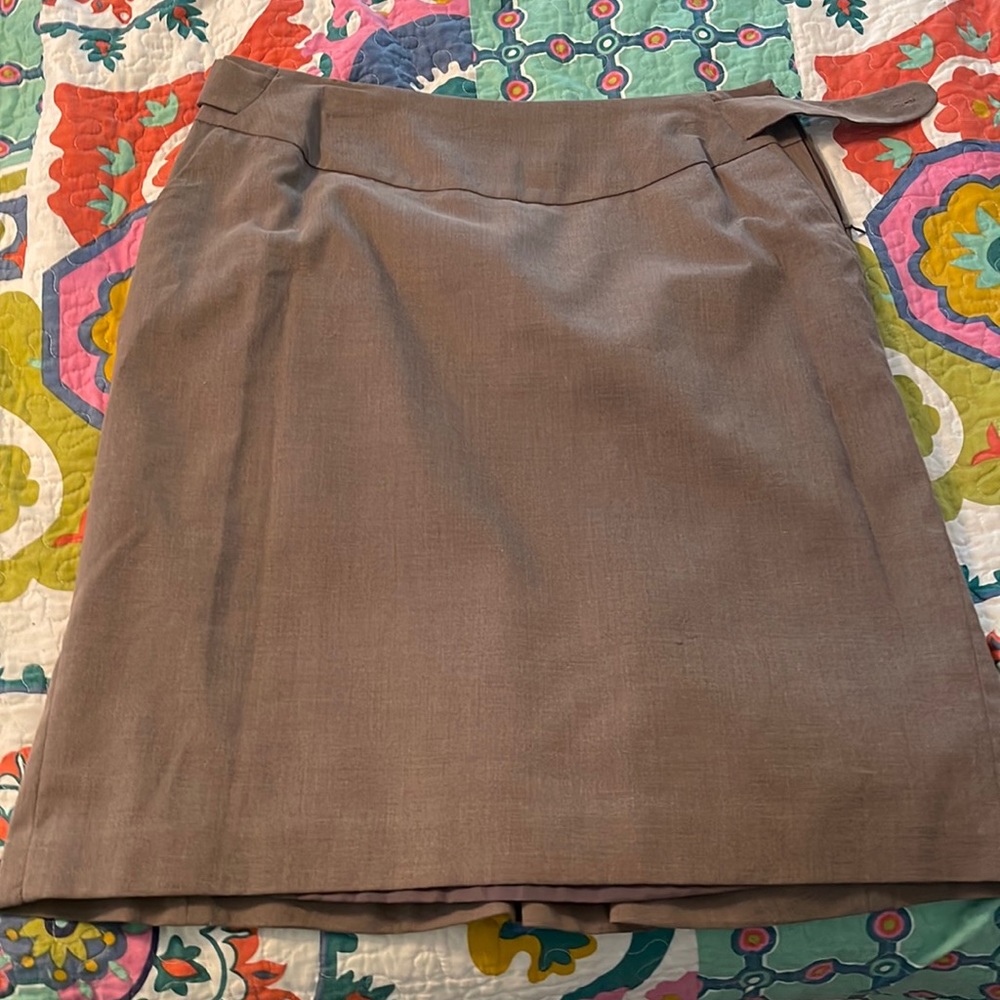 Womens Worthington skirt. Excellent condition. Size14